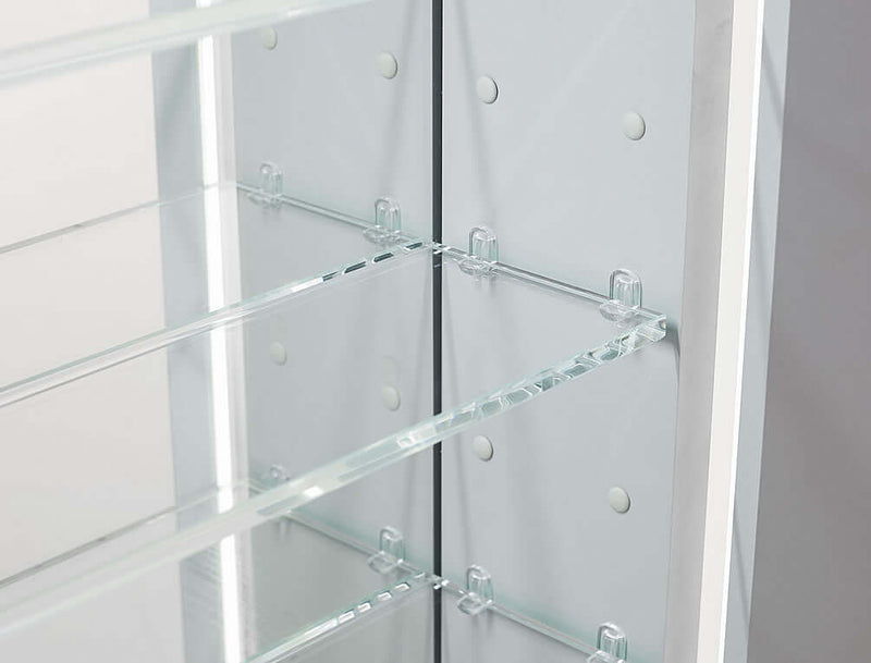 Adjustable 8mm adjustable glass shelf detail.