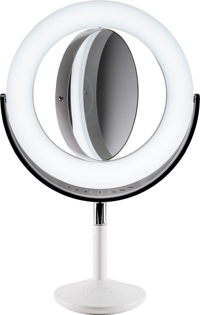  The mirror rotates within the LED halo, from 5x to 1x (normal view).